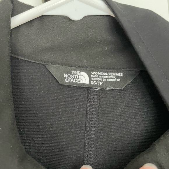 North Face Light Jacket - Picture 2 of 5